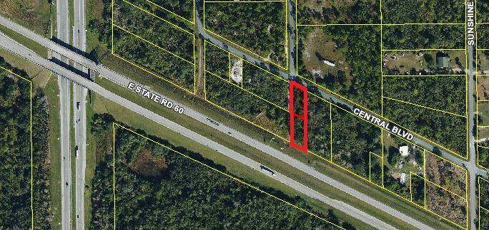 Yeehaw Junction Two Lots close to 1 2 acre total.