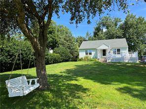 Rarely does an academic rental such as this one, in a prime location come onto the market !