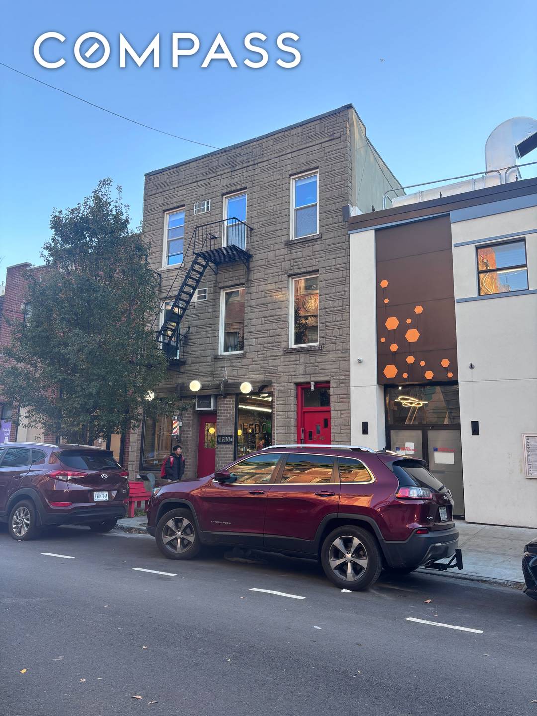 CONFIDENTIAL EXECUTIVE OVERVIEW This Mixed use investment opportunity is situated in one of Long Island City s most established and supply constrained corridors, just moments from Vernon Boulevard and the ...