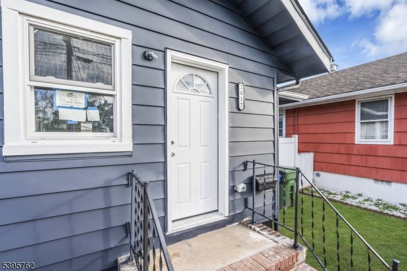 Fully Renovated Ranch Move In Ready !