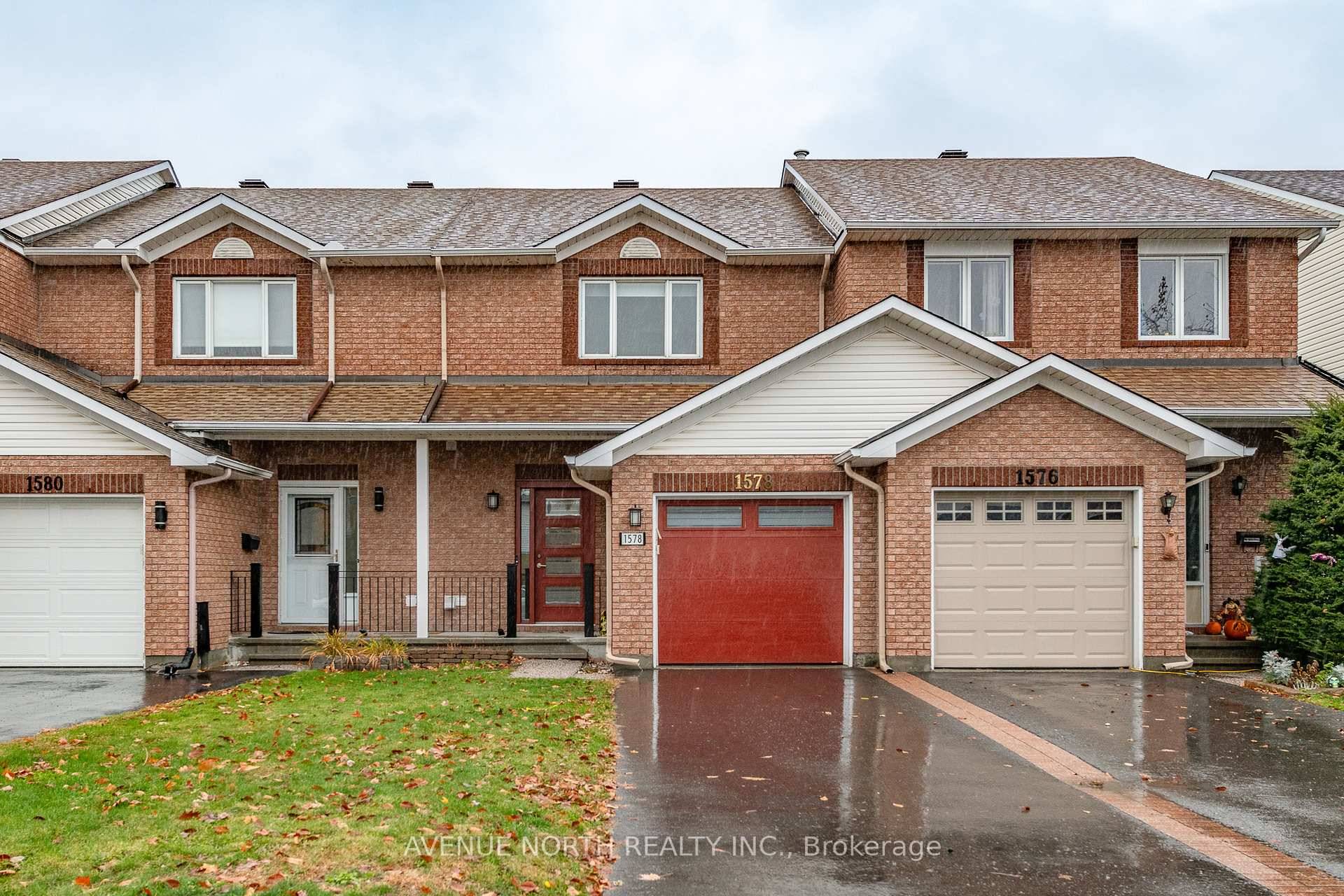 NO REAR NEIGHBOURS ! Move in ready 3 bed, 3 bath townhome on a quiet cul de sac in one of Orleans' most desirable areas.