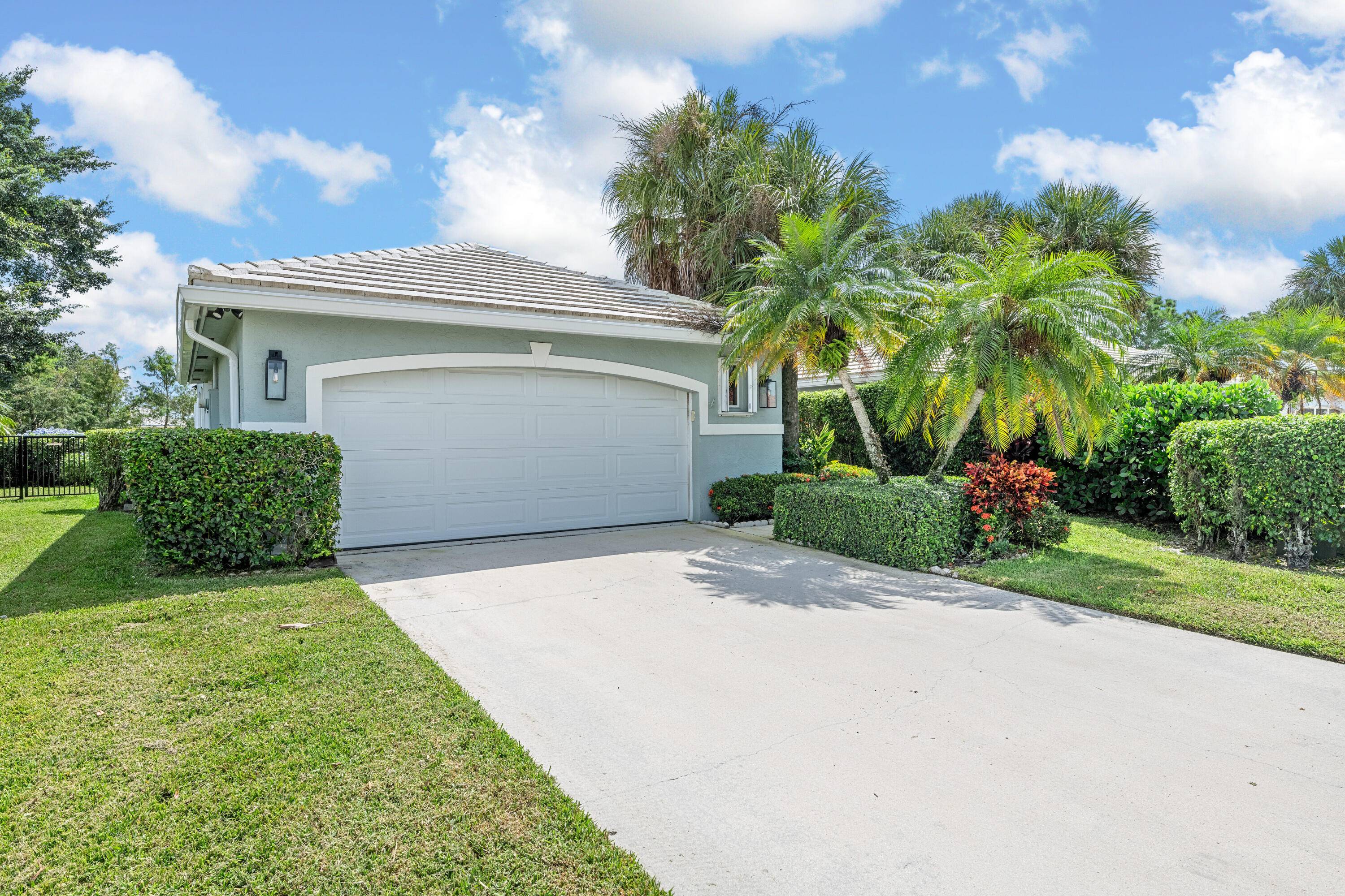 Seasonal Rental Opportunity !