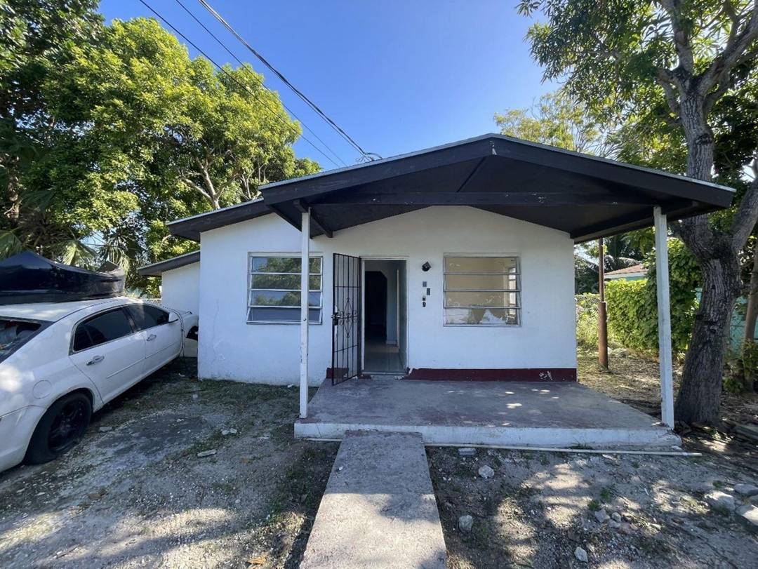 NO. 1 & 2 NASSAU VILLAGE Single Family Home New-Providence