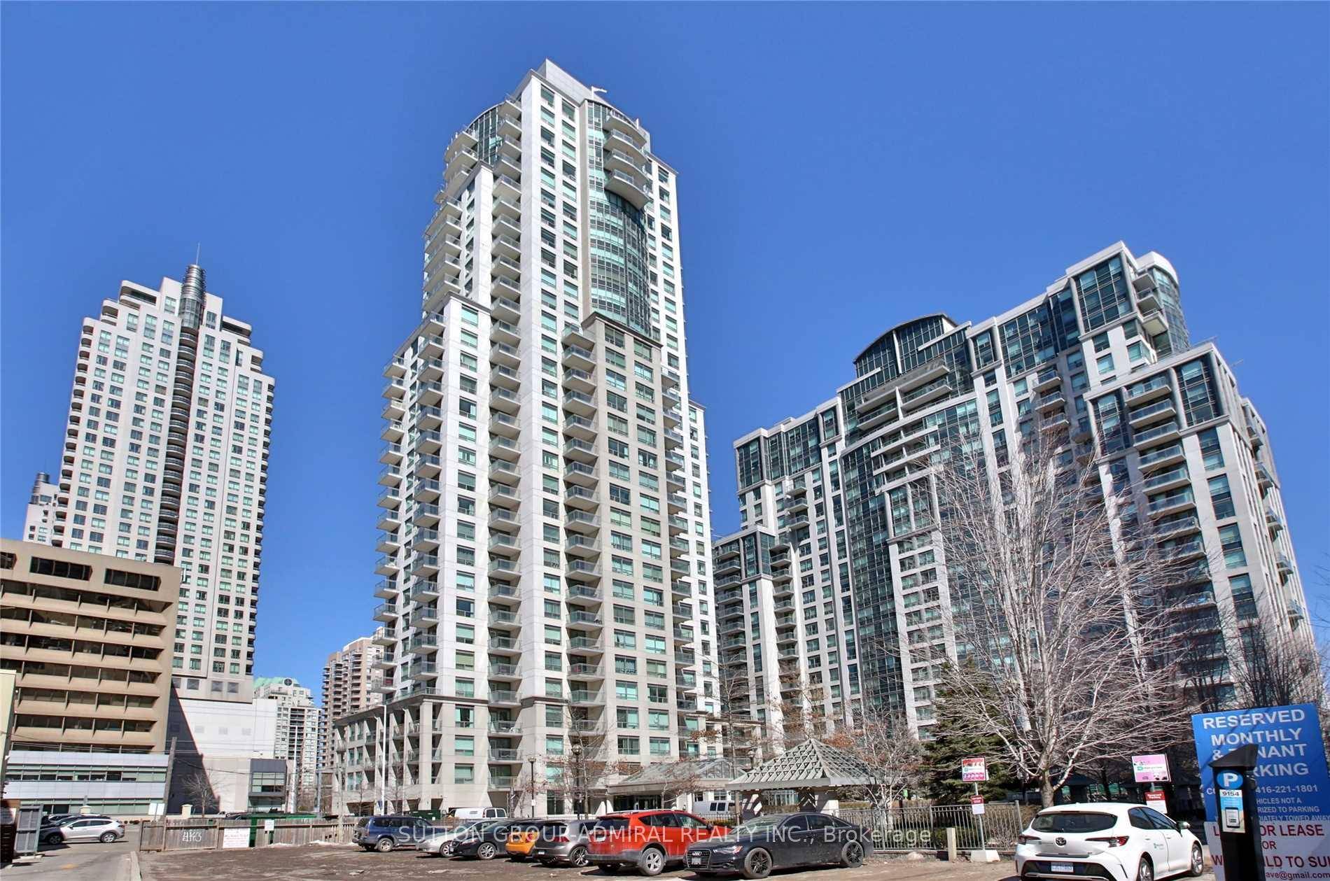 Bright And Spacious 963 Sqft Split 2Bedroom 2 Washroom Condo For Rent.