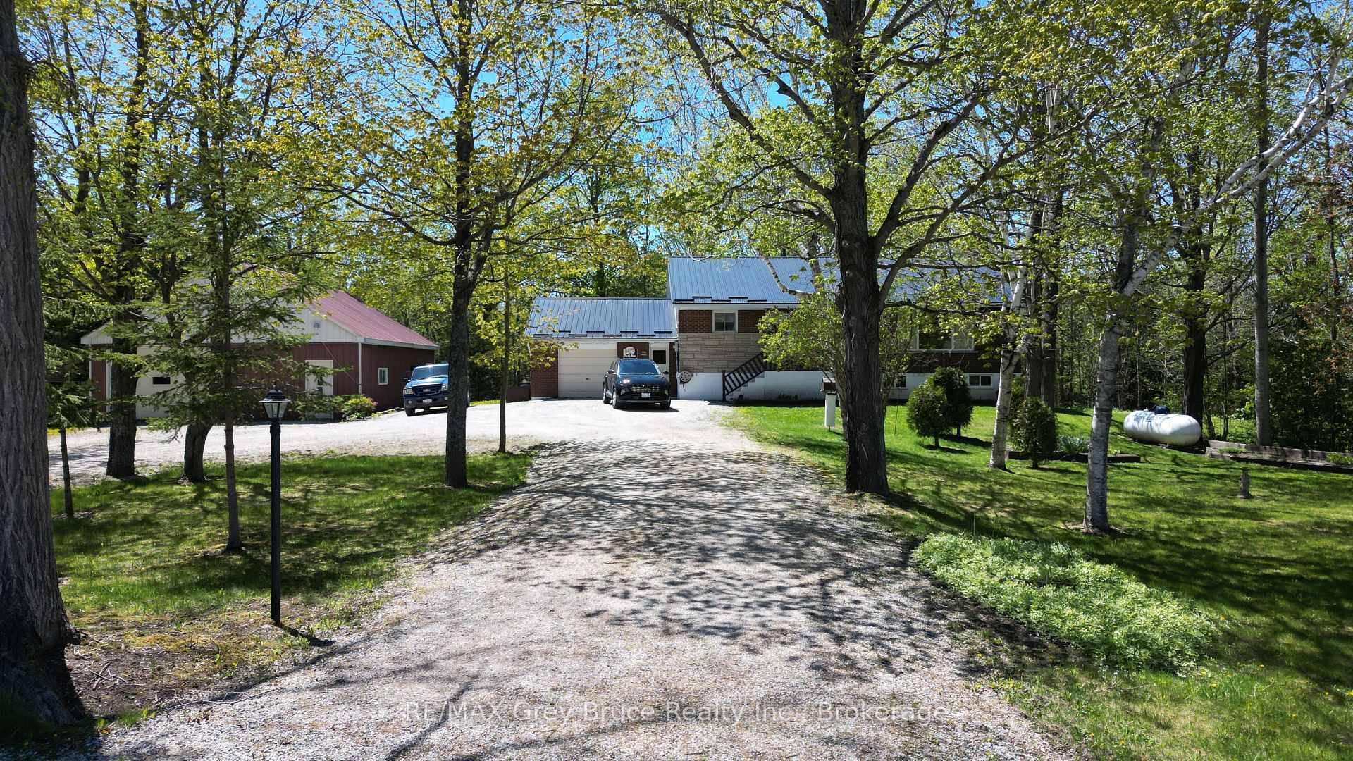 Welcome to 3527 Highway 6 !