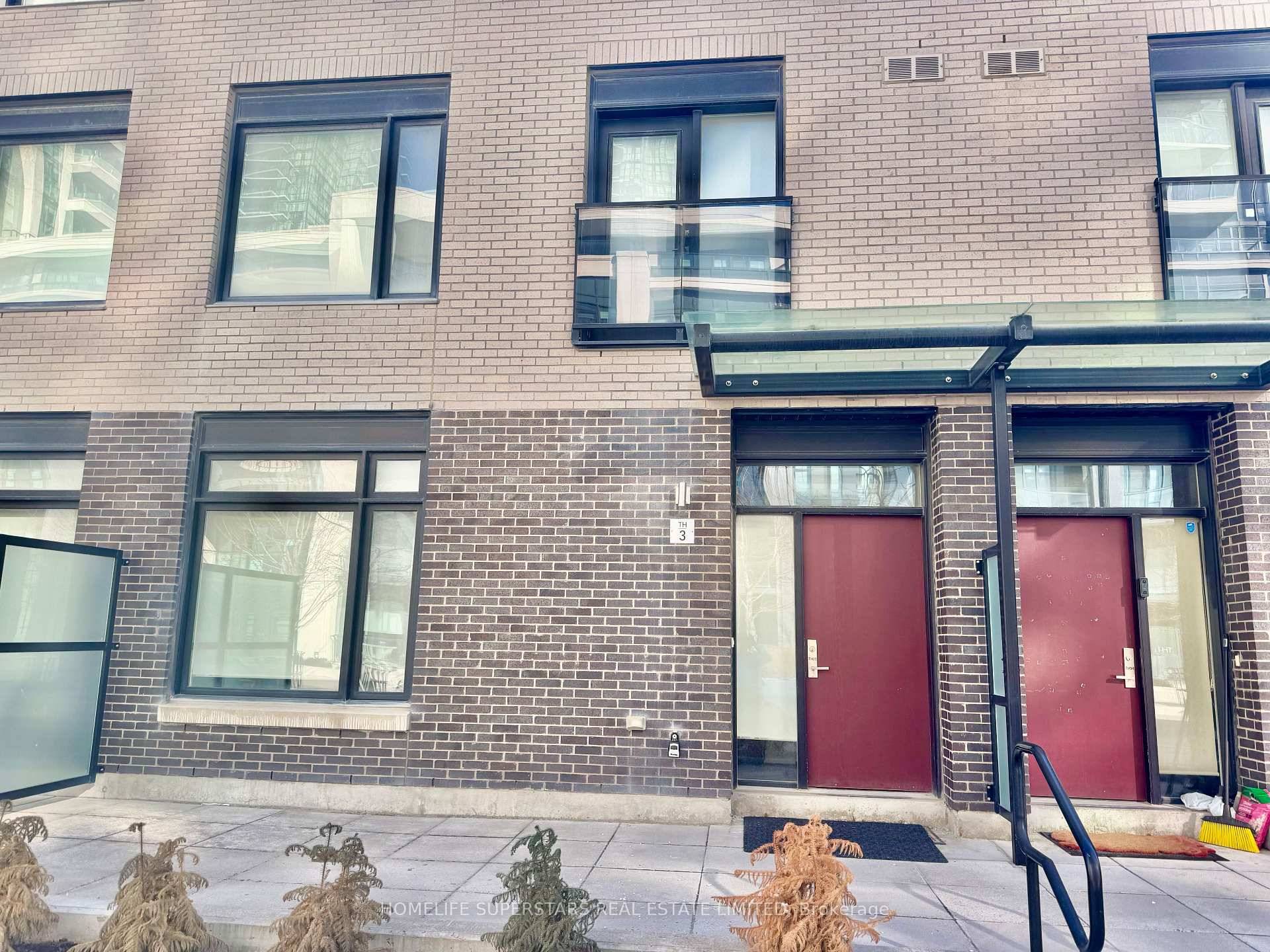 Everything Is Just Steps Away Three Bedroom Townhouse Modern Finishes Such As 9 Ft Ceilings, Hardwood On Main Floor, Bright Kitchen Complete With Stainless Steel Apps.