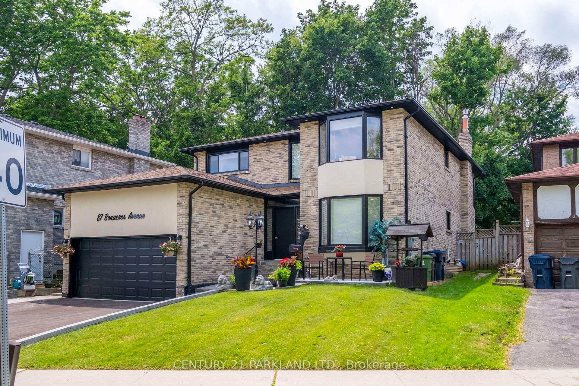 This Beautiful 4 Bdrm, 5 Bath.