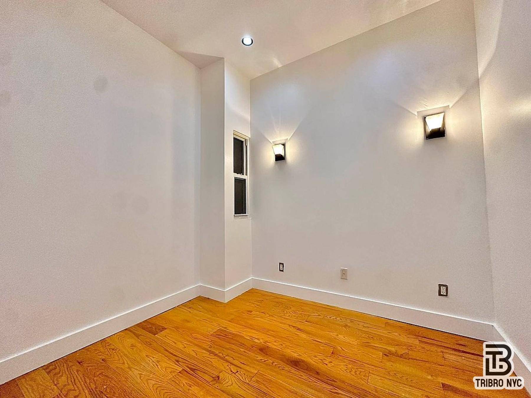 Come and view this great 3 bed in the Bushwick section of Brooklyn.