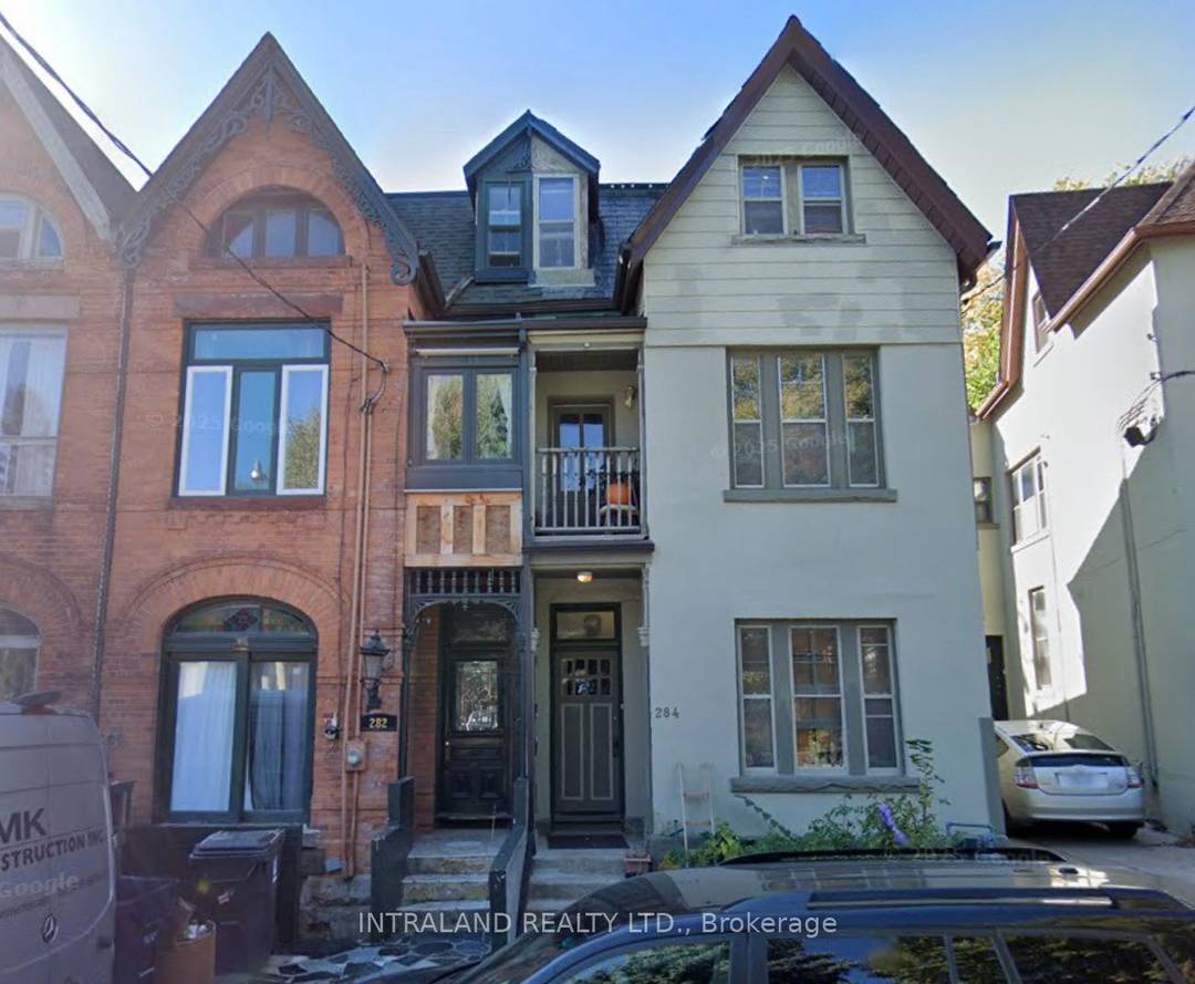 Welcome to Dundas West ! A neighbourhood filled with life and sense of community you will be proud to call home.