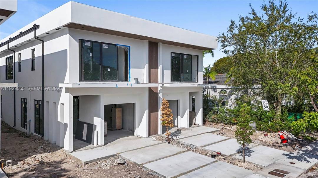 Indulge in unparalleled luxury with this brand new, architecturally crafted residence located just a 5 minute stroll from iconic Las Olas.