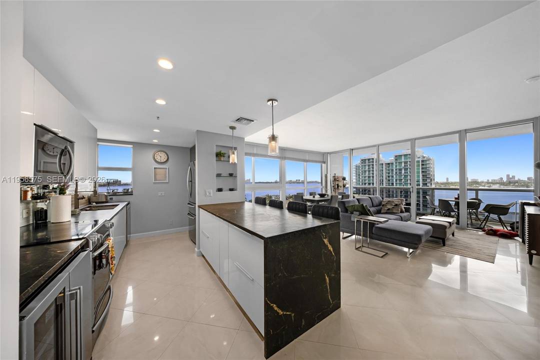 Incredible value in Blue Bay Tower !