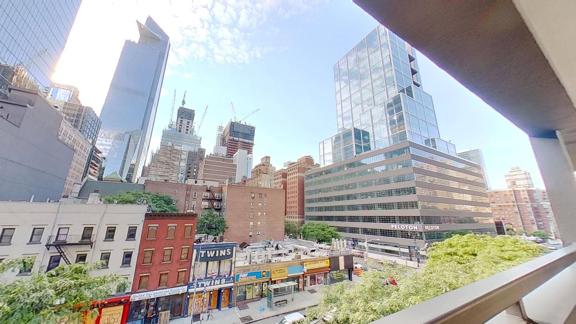 Luxurious Duplex Apartment on the Border of Hudson Yards and ChelseaWelcome to your dream home !