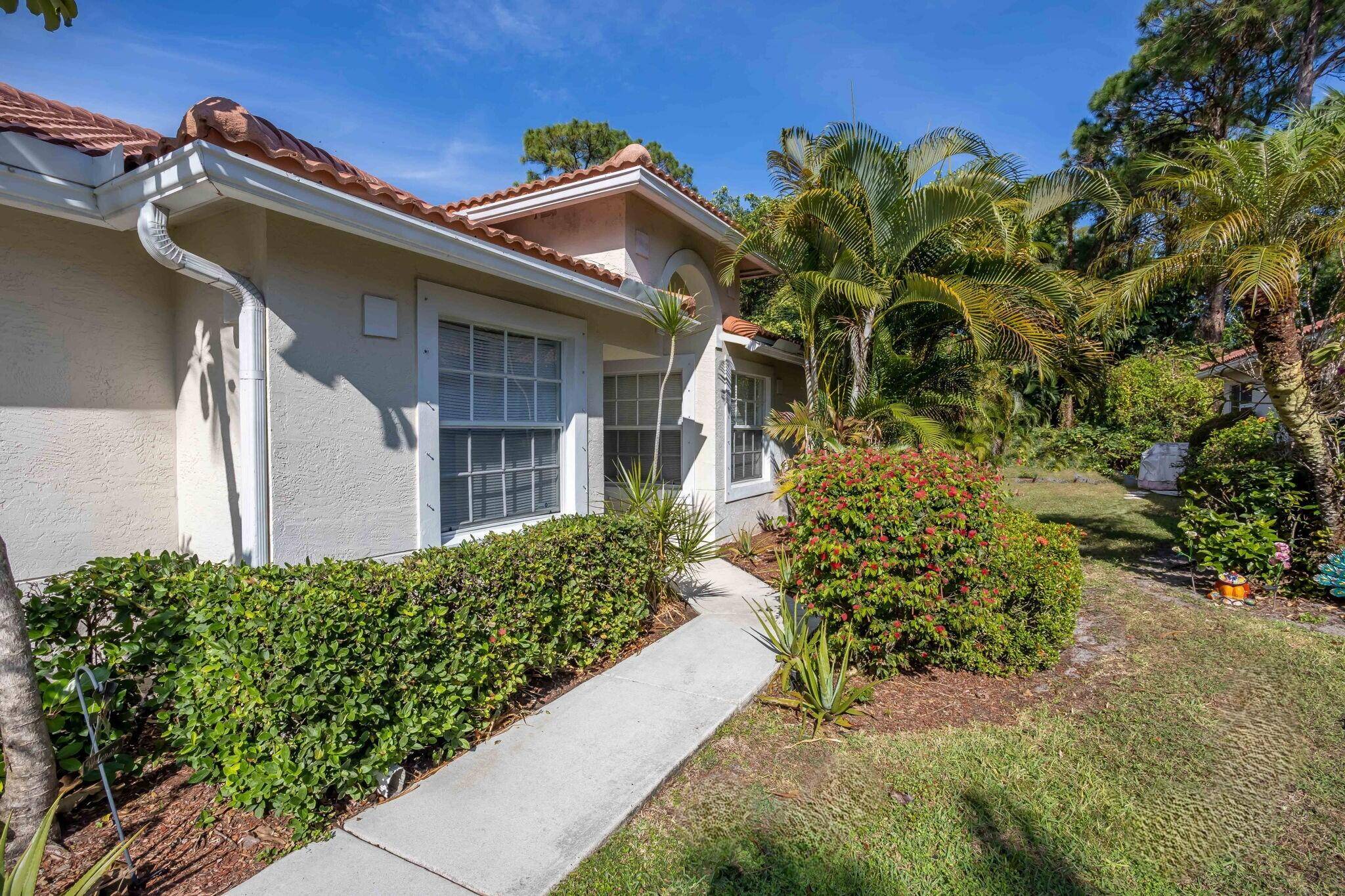 Corner 3 2 villa with garage and BRAND NEW ROOF in gem of an ALL AGES neighborhood minutes to amazing shops of vibrant Atlantic Ave with world class dining.