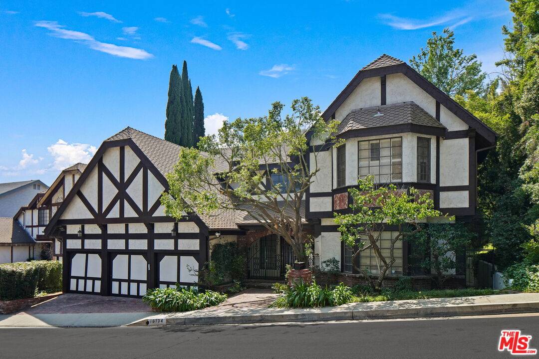 10134   Baywood Ct 5BR Bel Air La