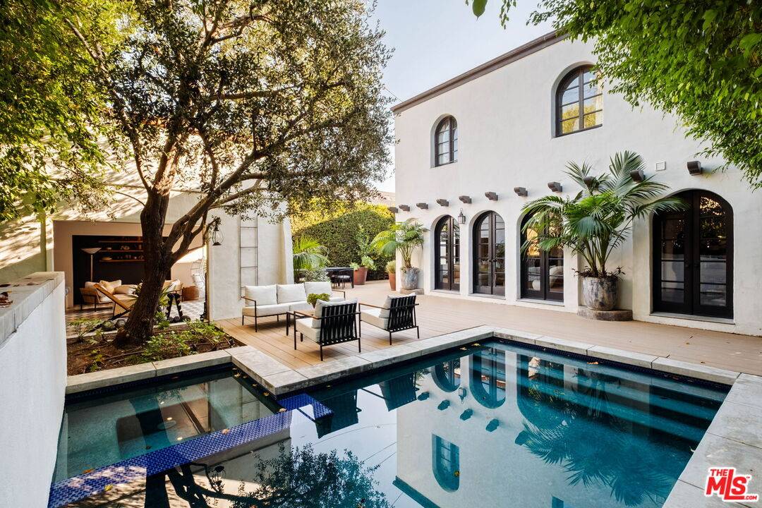 6677   Maryland Dr 4BR Beverly Grove La