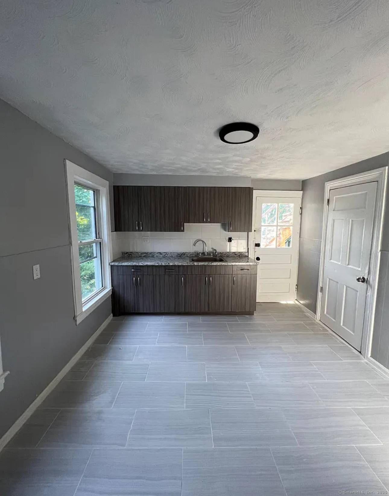 Welcome to 174 Butler Street bright, clean units 3 bedrooms and 1 bath and the other 4 5 bedroom with 2 bathrooms.