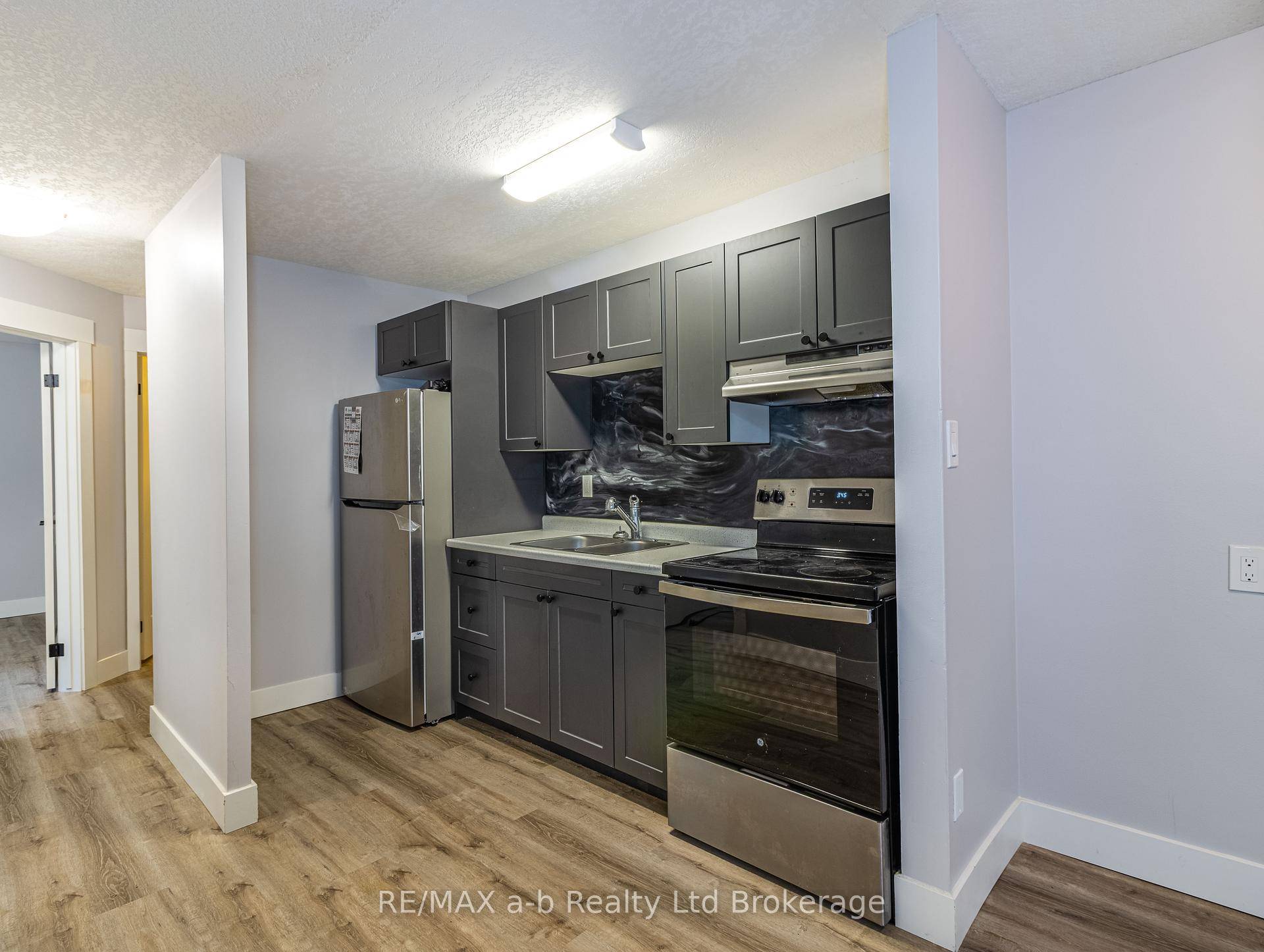 Opportunity Knocks ! a recently renovated 4plex in Old South.