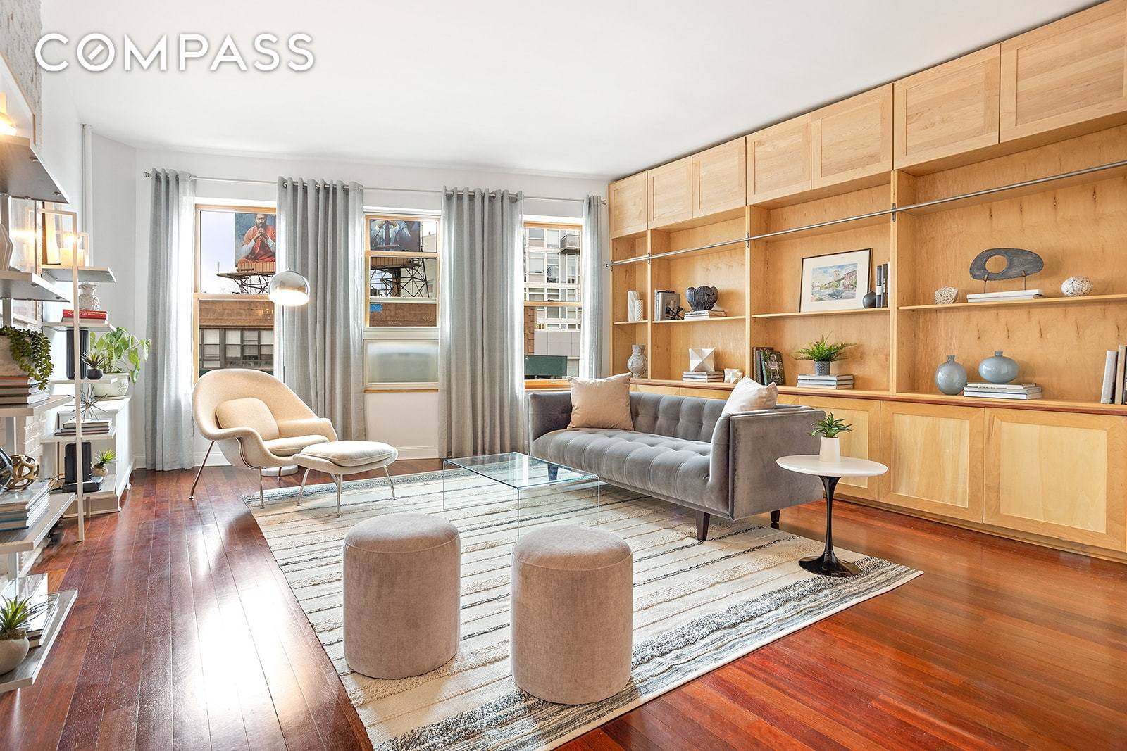 Sunshine, space, and a perfect location !