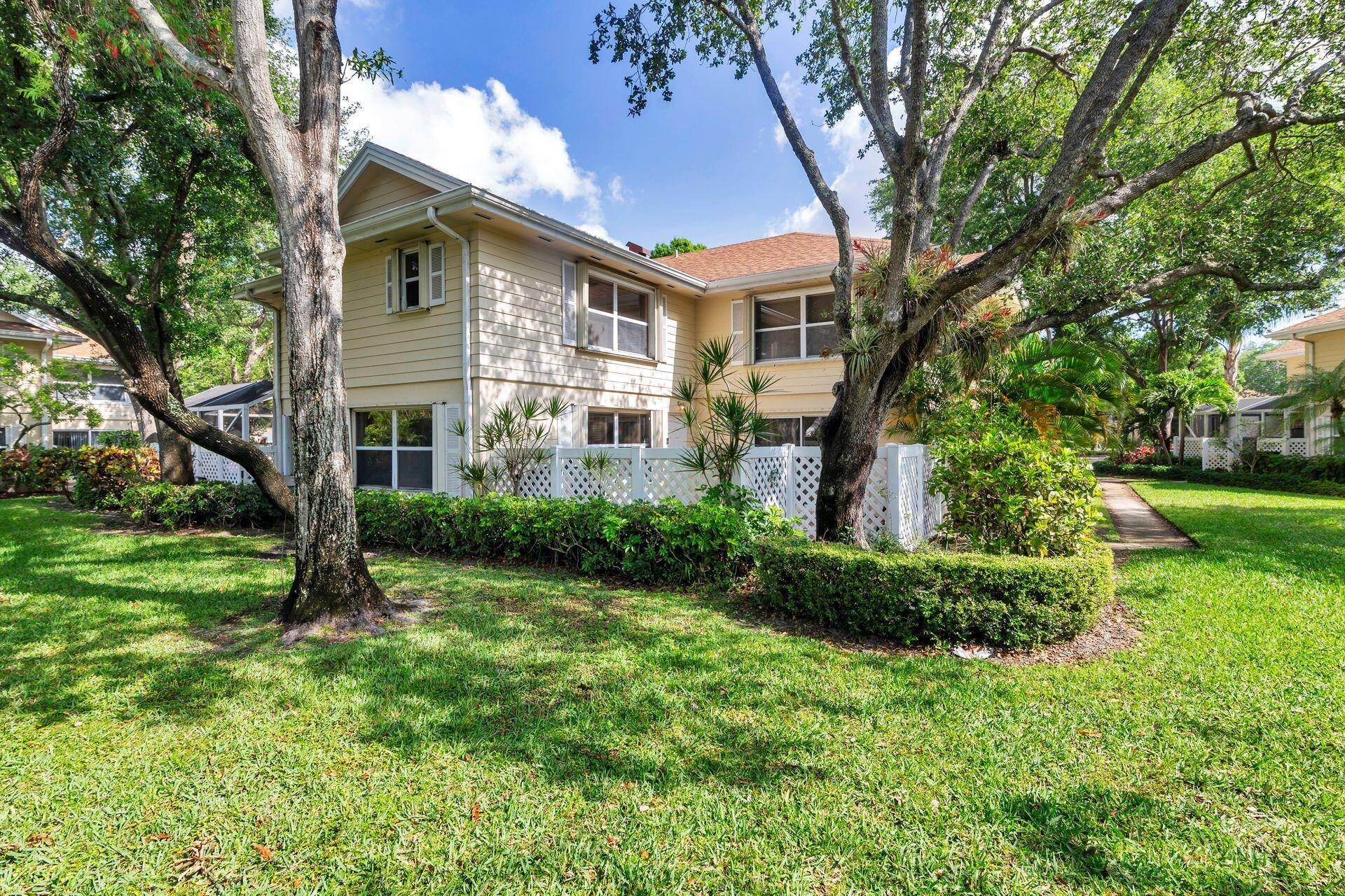 Updated 2 bedroom, 2. 5 bathroom DiVosta built townhouse in the gated Wellesley at Lake Clarke Shores community.