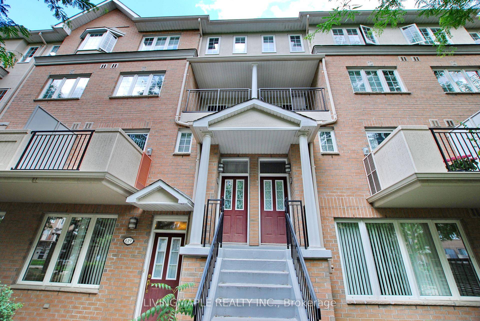 Tridel Gated Community in Prime Willowdale Neighbourhood !