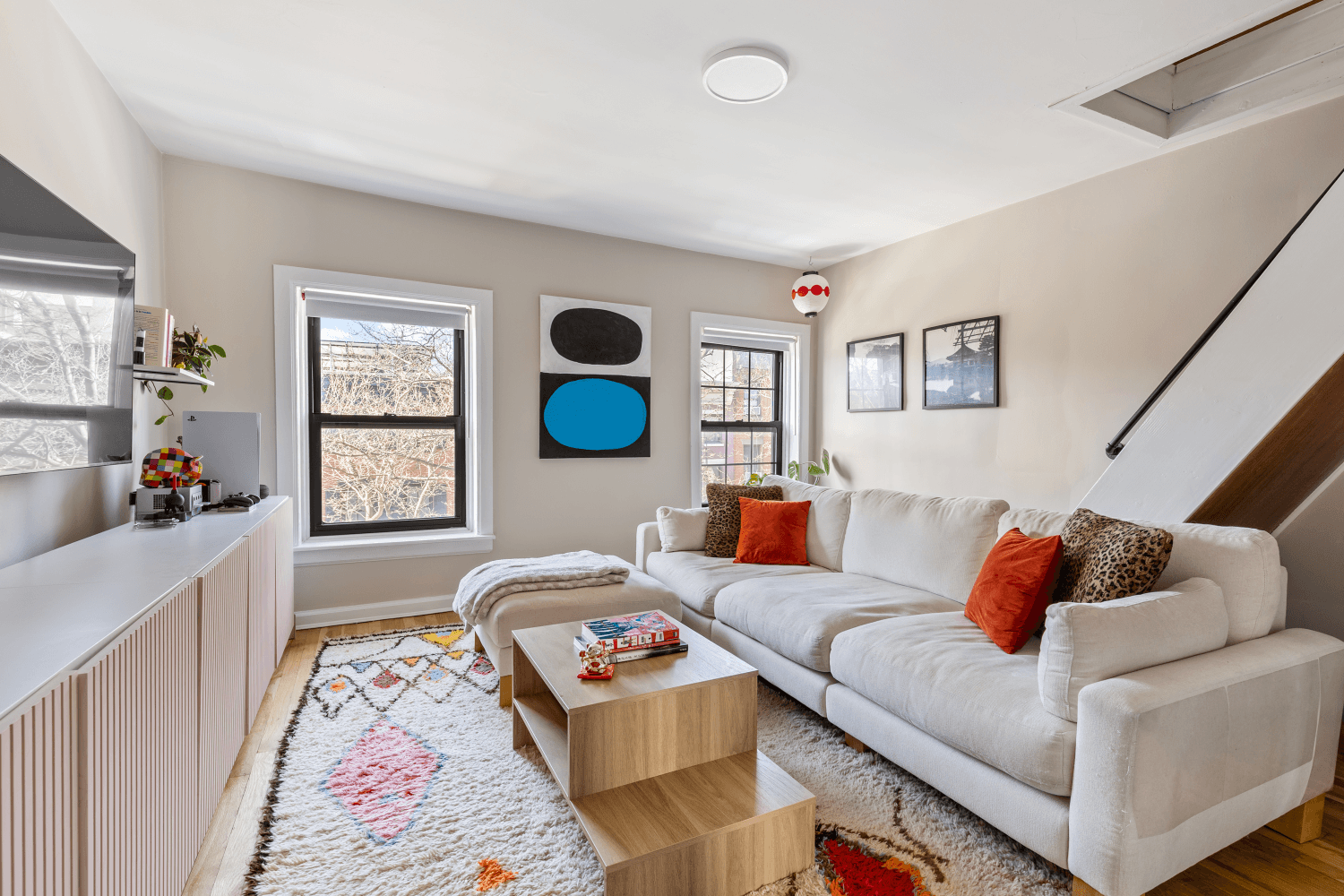 Charming 2 Bedroom with Attic Office in the Heart of Carroll Gardens Welcome to this inviting 2 bedroom, 1 bathroom apartment located in the heart of Carroll Gardens.