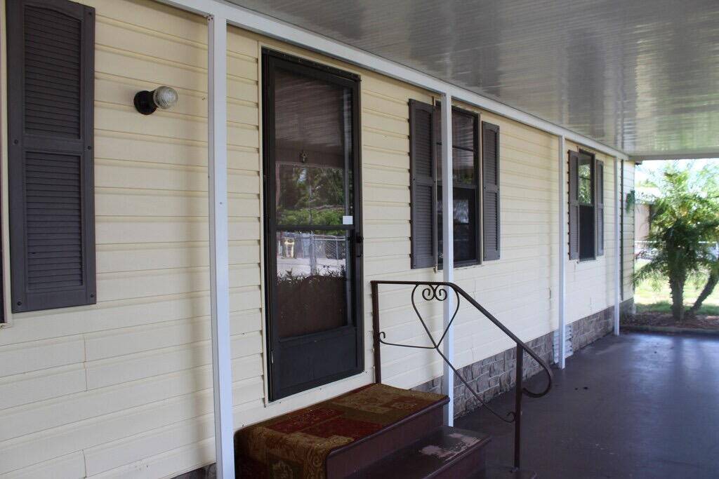Beautifully rennovated 3 2 home with for that cozy, comfort feeling on the water.