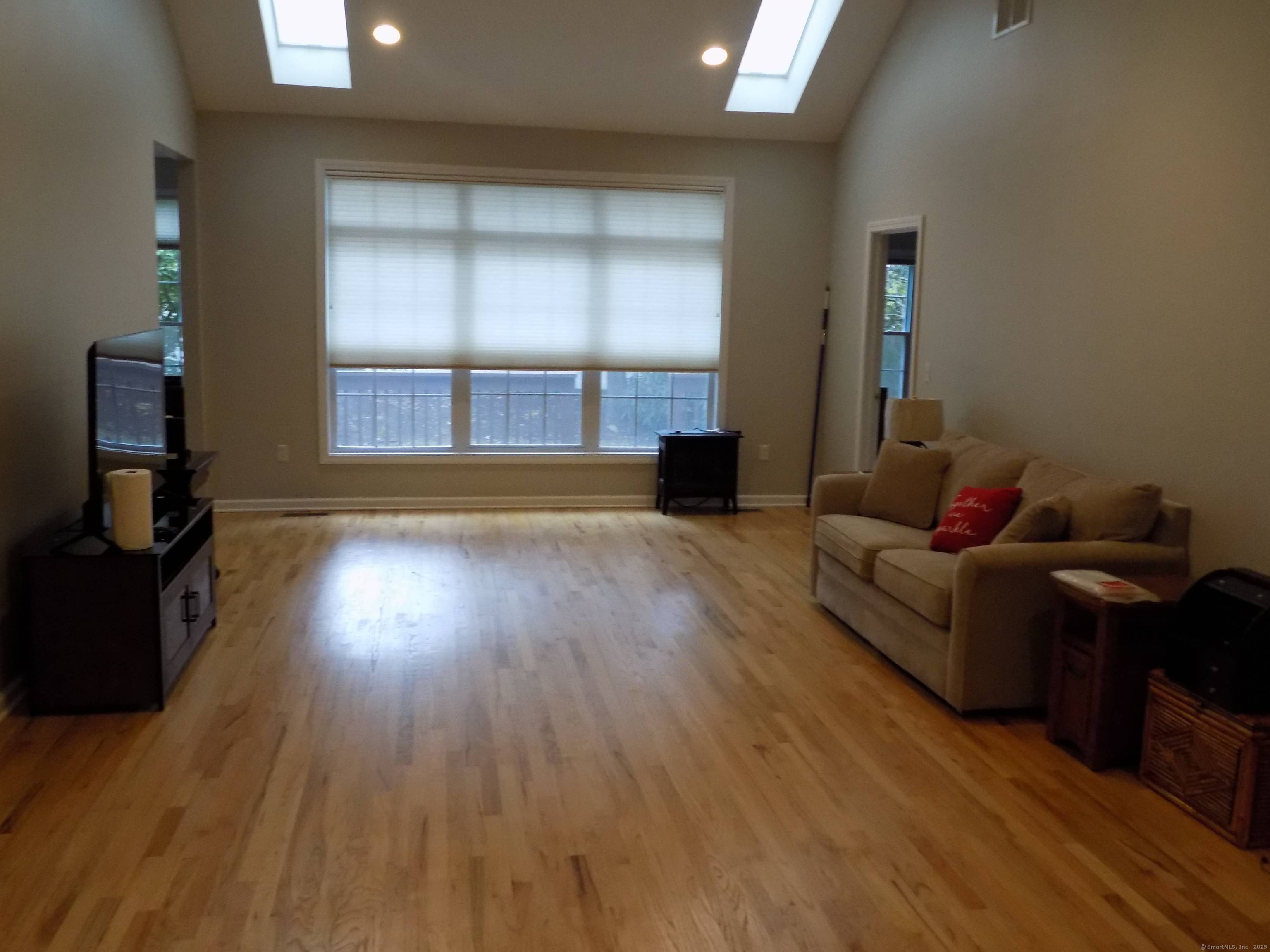 Hard to find a better set up for one floor living.