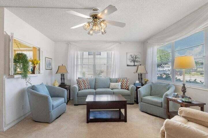 55 Ground Floor 1B 1. 5 Ba Corner Unit.