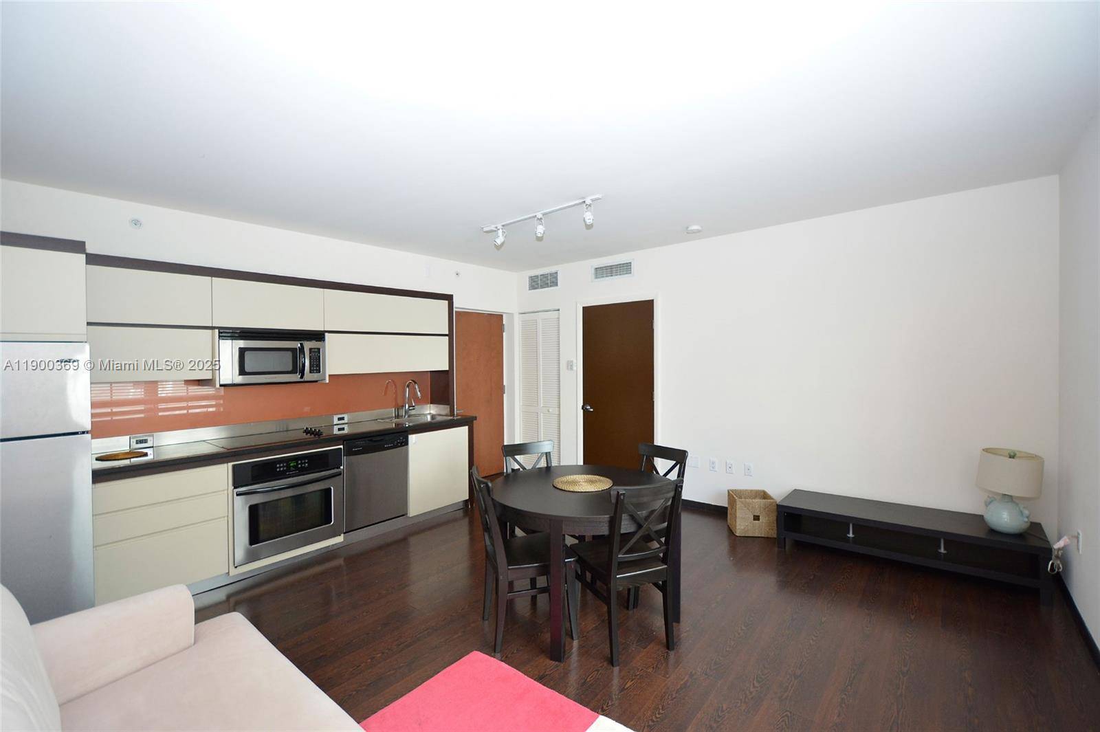Artecity Governor One bed One bath ideal for investors or absentee owners seeking strong returns.