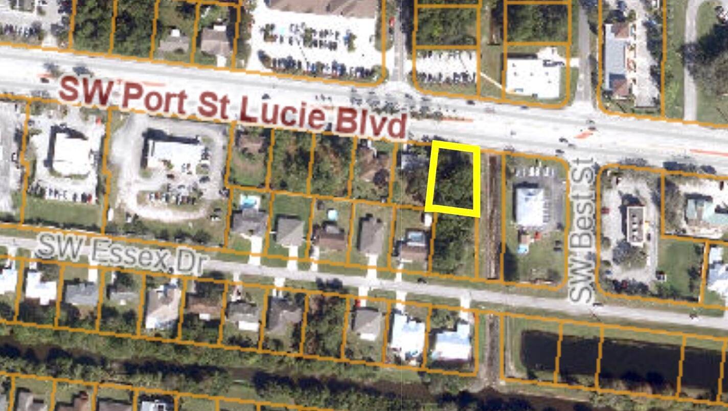 Standard lot on Port St Lucie Blvd !