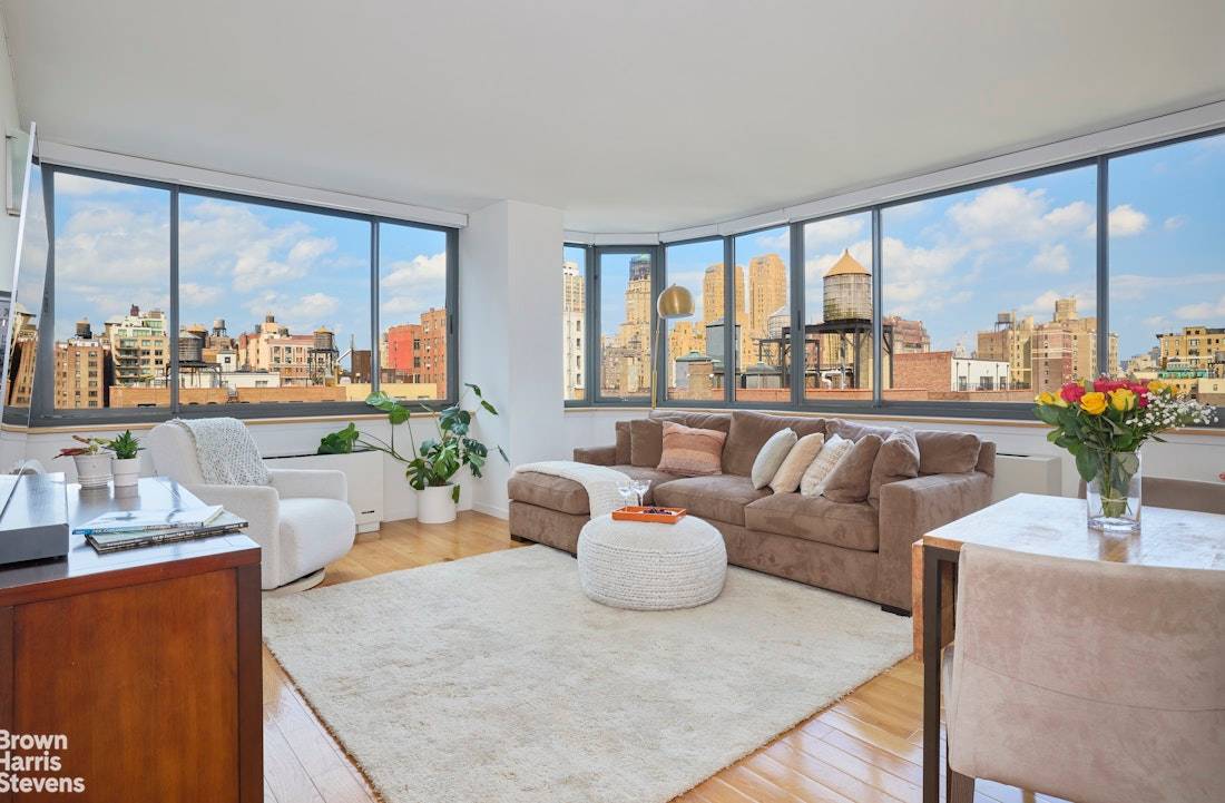 BRIGHT amp ; CHEERFUL FOUR ROOM HOME JUST LISTED This attractive corner home is filled with light.