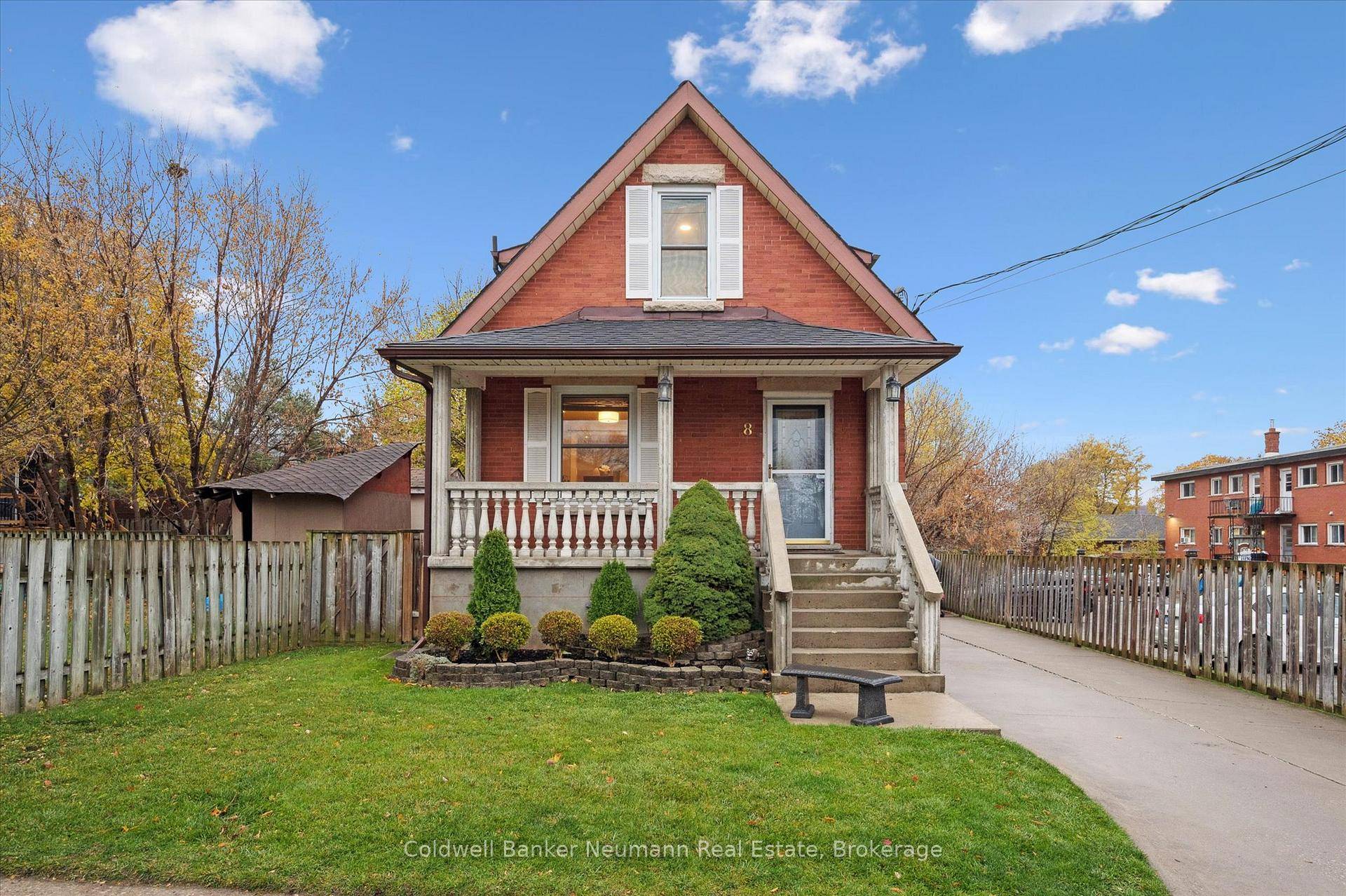 Need a shop and income ? Welcome to this awesome, carpet free home in Guelph's West End just minutes from Costco, parks, and schools !