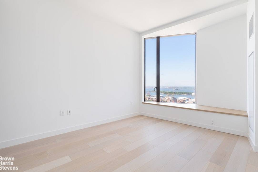 Shown by appointment only 24 hr advance notice is requested occupied Unit.
