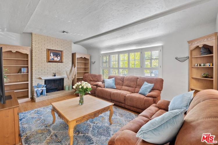 471  S Clark Dr 4BR Beverly Grove La