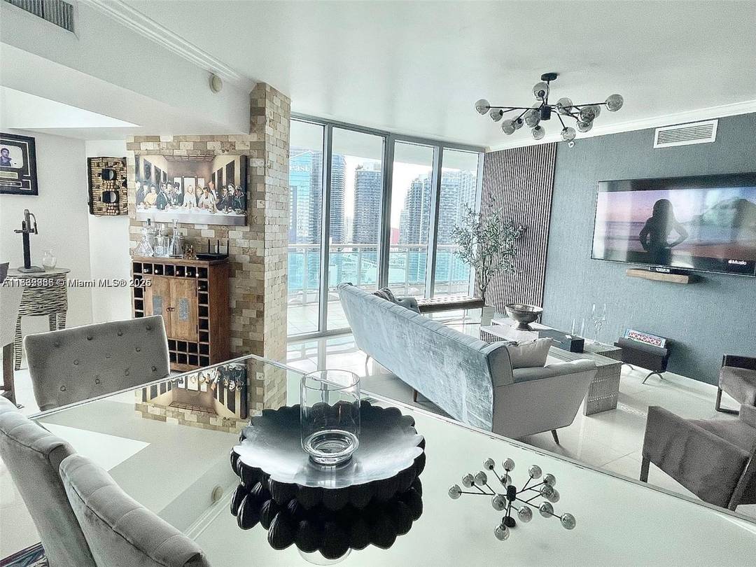 Best unit in the building, many upgrades and nicely decorated.