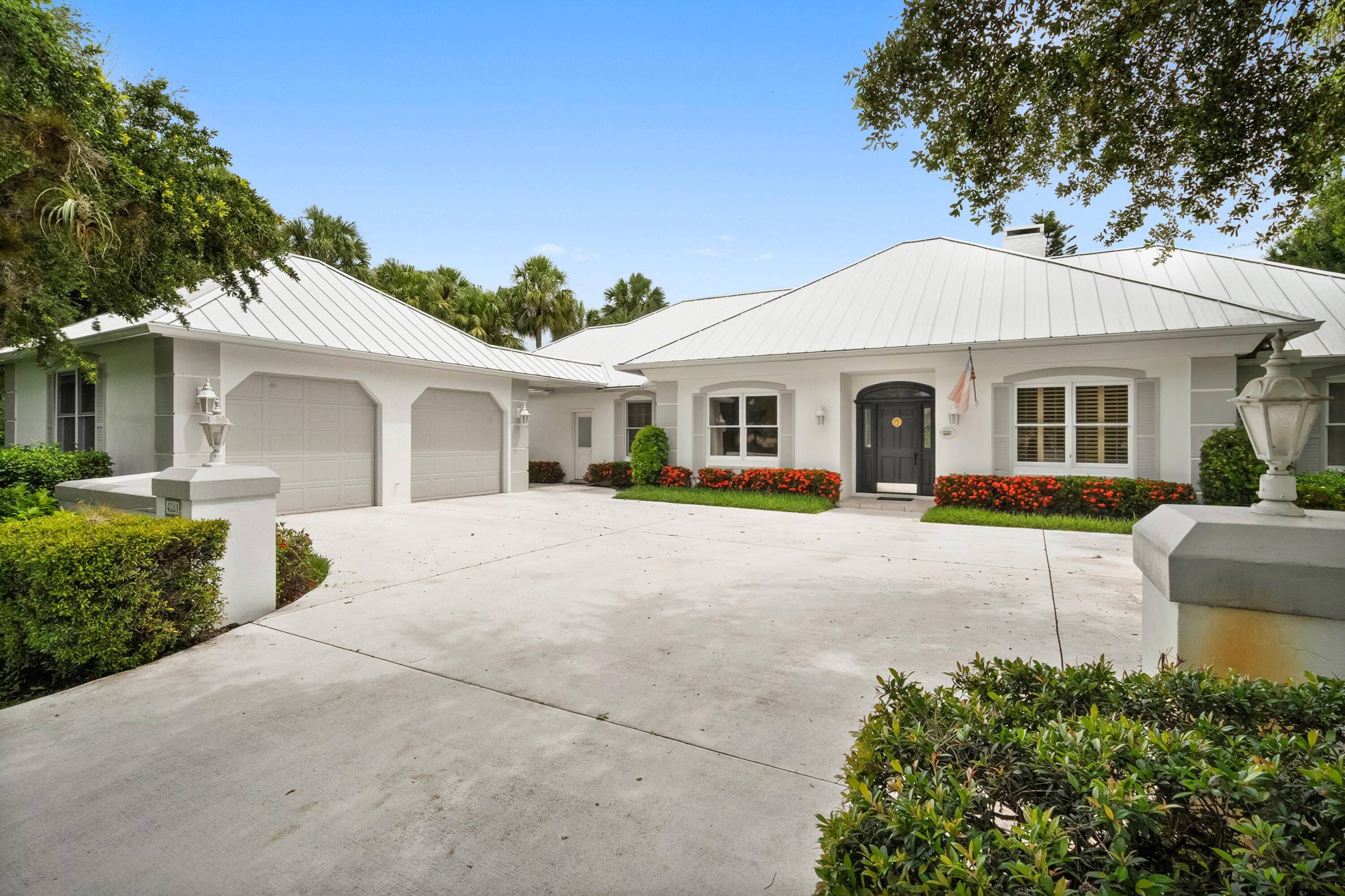 Extremely rare rental opportunity !