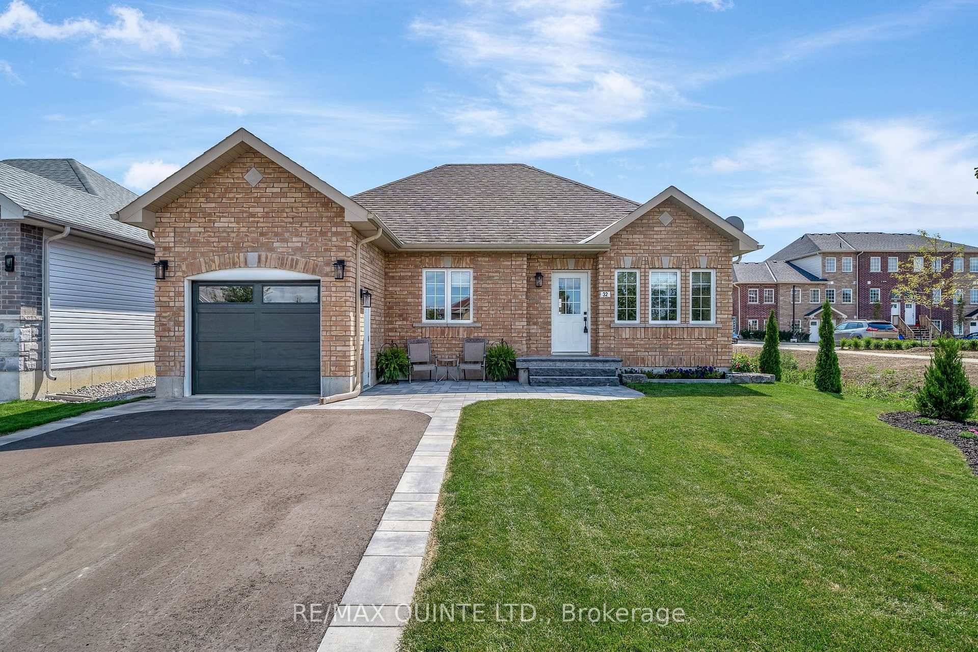 Welcome to this beautifully maintained 3 bedroom, 2 bathroom bungalow, offering the perfect blend of modern comfort and peaceful living.