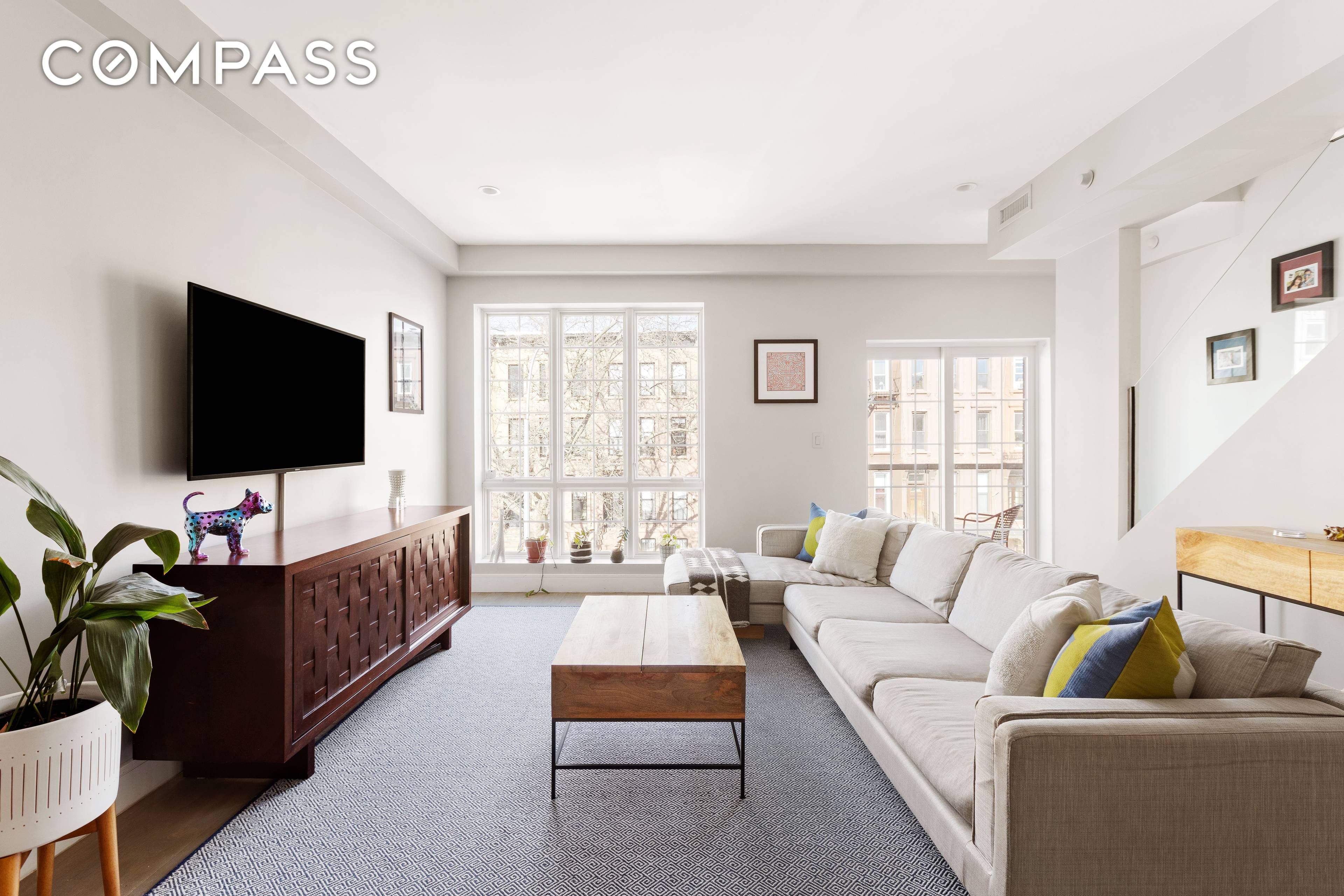 First Showing on May 29 from 5 30 6 30 pm This boutique offers the best of Bed Stuy living in one of Brownstone Brooklyn s most dynamic neighborhoods.