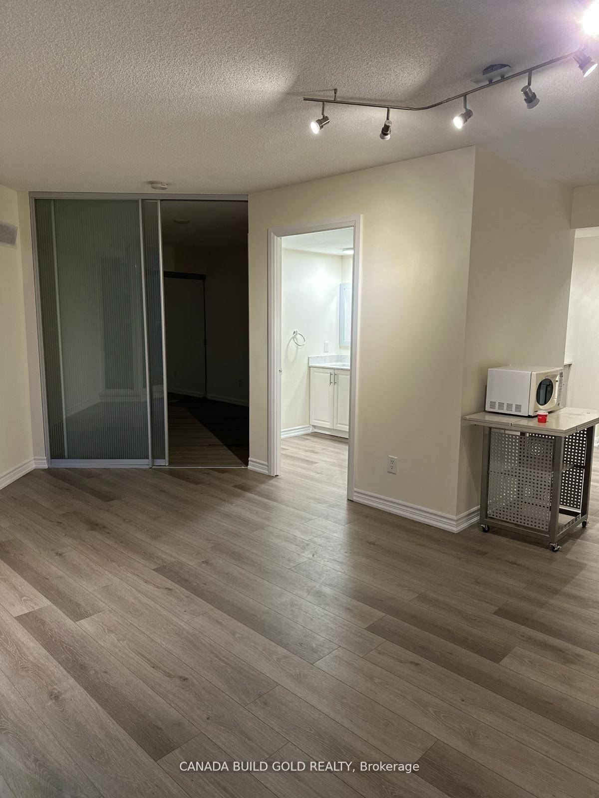 Centrally Located Spacious One Bedroom Condo Unit Available In A Coveted Area.