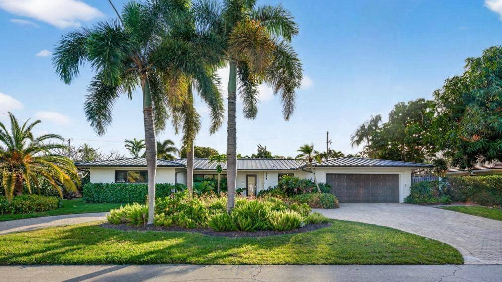 An exceptional opportunity to own a beautifully renovated residence in the prestigious Coral Ridge Country Club neighborhood of Fort Lauderdale, where timeless elegance meets modern luxury.