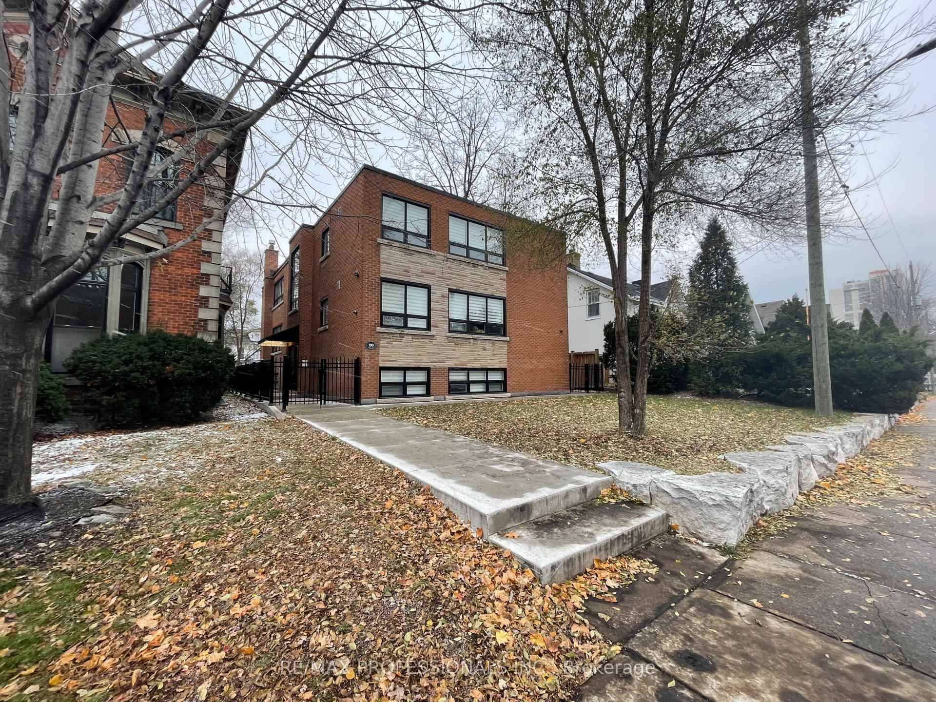 This beautifully upgraded 2 bedroom unit is a hidden gem, and is the only one of its kind in the building !