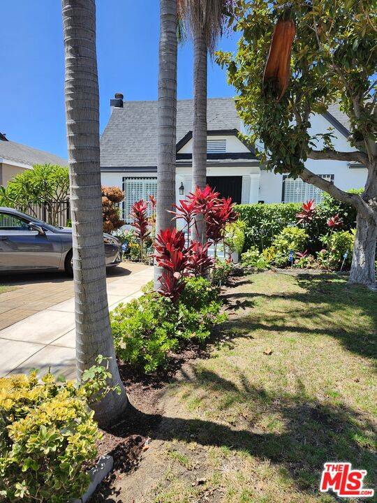 857 S Norton Ave 4BR Hancock Park La