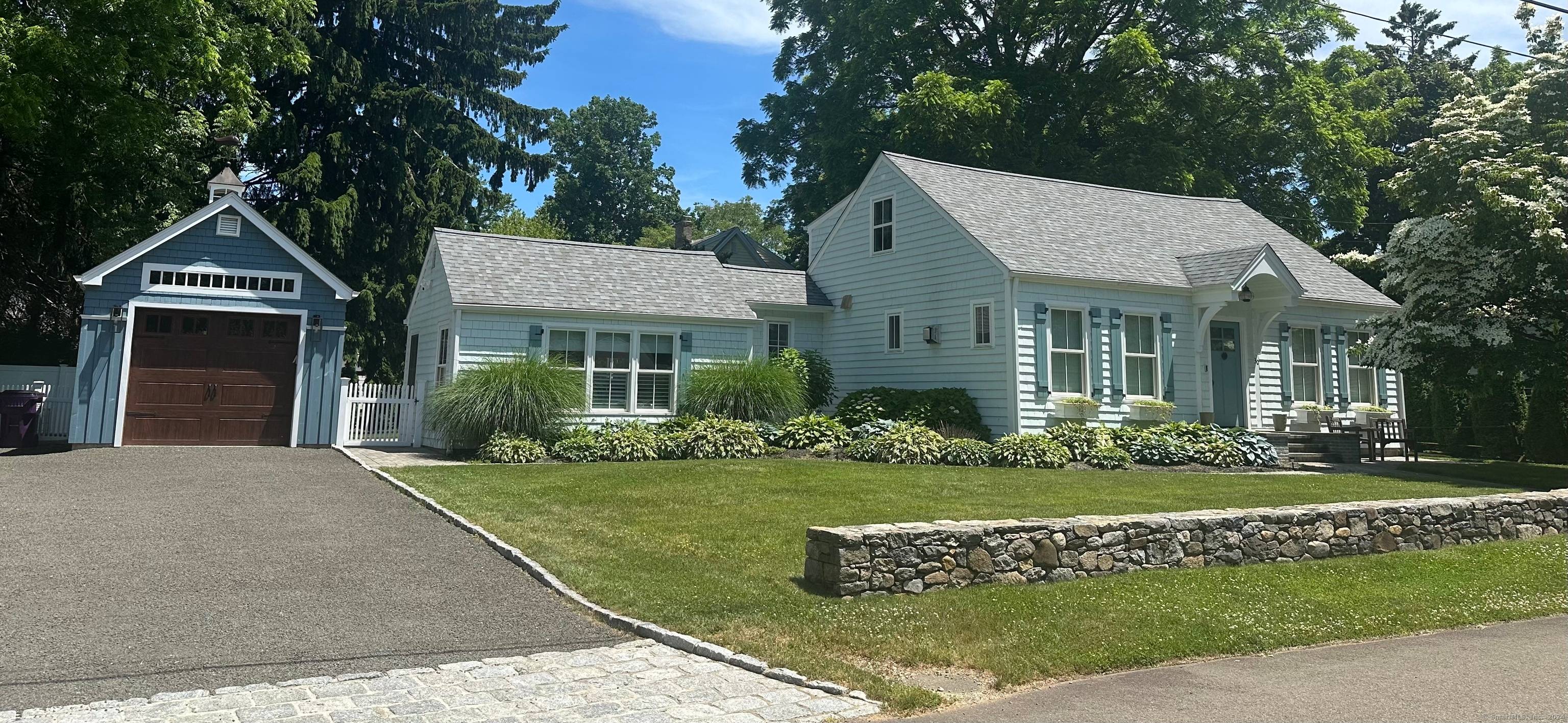 Beautifully furnished 3 bed, 2.
