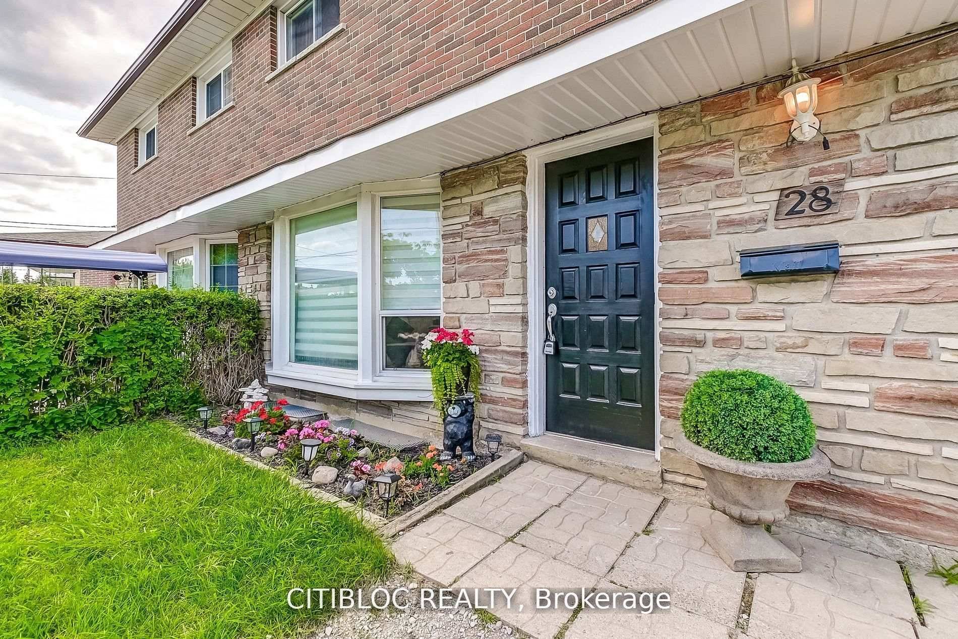 Charming All Brick, 2 Storey Semi Detached Family Home in Prime Location Nestled in a family friendly neighborhood, this beautifully renovated home is close to public transit, including the Finch ...