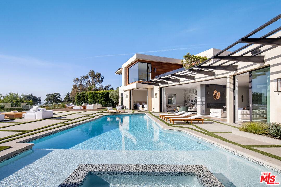 816   Glenmere Way 6BR Brentwood La