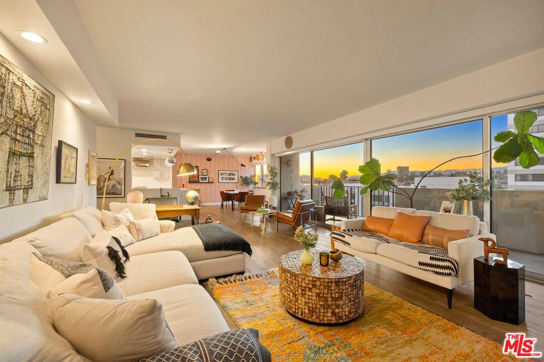 10450   Wilshire Blvd 3BR Westwood La