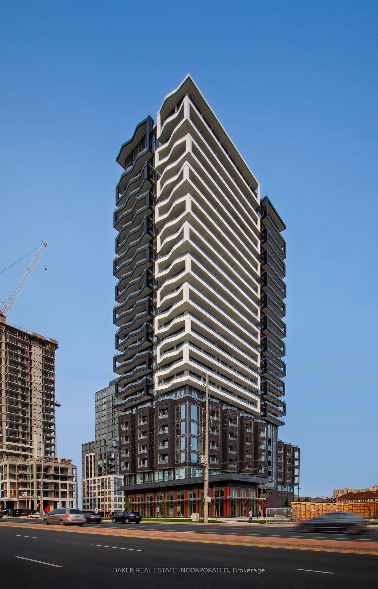 Great 1 Bedroom Layout in the Brand New Duo Condos.