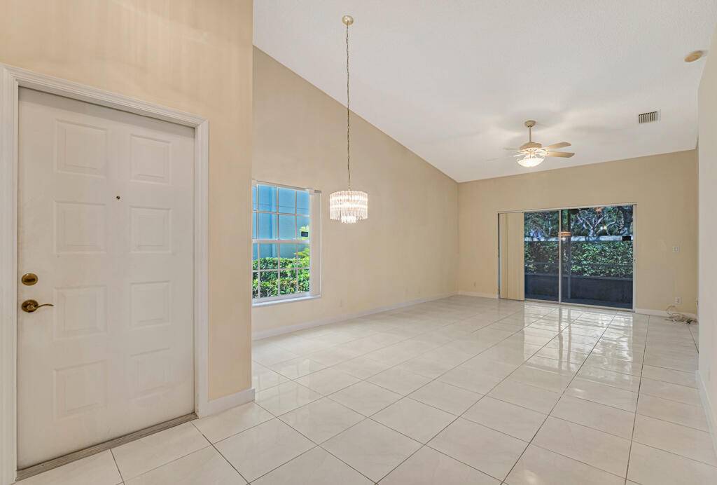 NEW ROOF 2023, NEW A C 2022, HWH 2014, NEW BEDROOMS LAMINATE FLOORS 2025 !