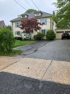 Beautiful colonial located in the historic Brooklawn Neighborhood, with 10 rooms, 7 bedrooms, 4.