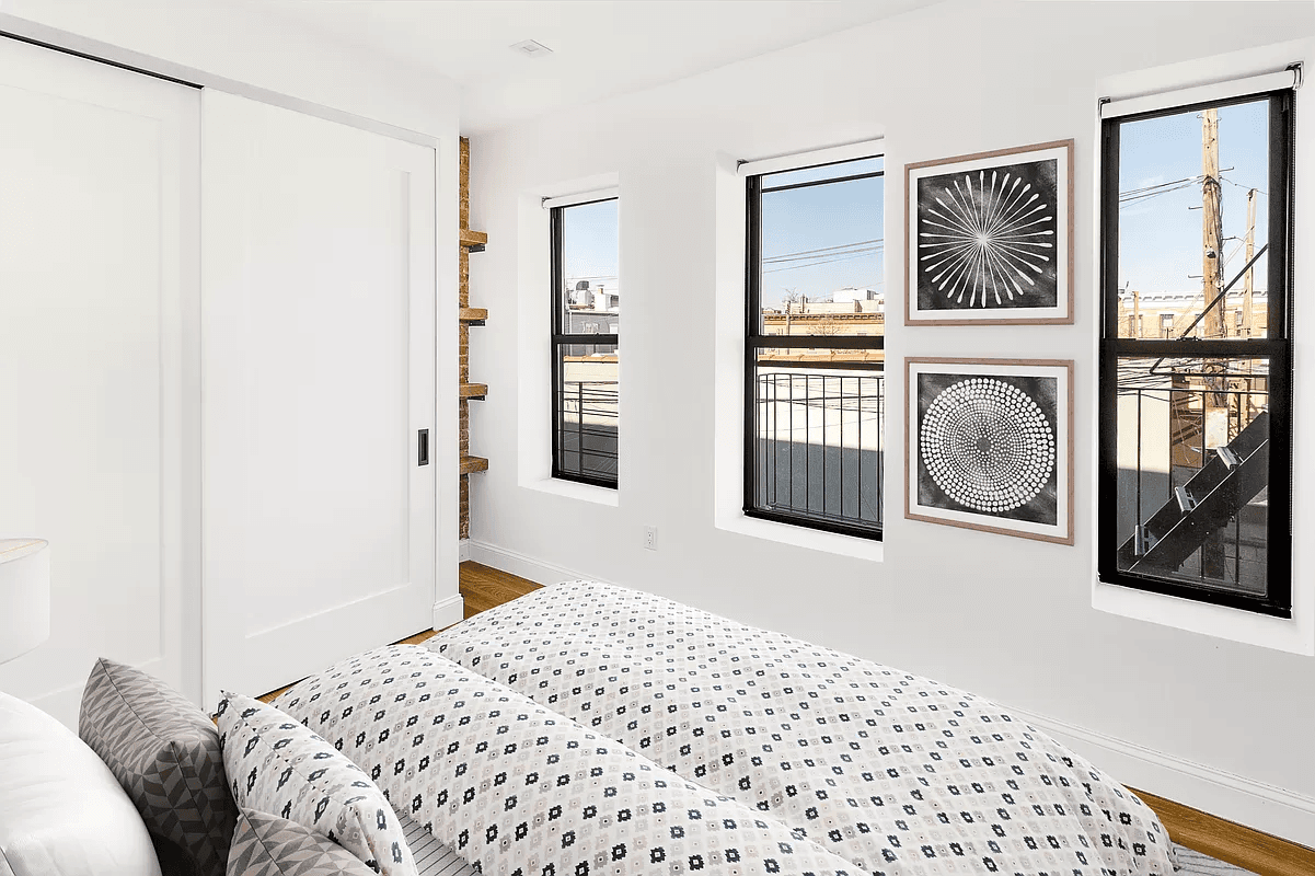 Welcome to 20 35 Gates Avenue 6 !
